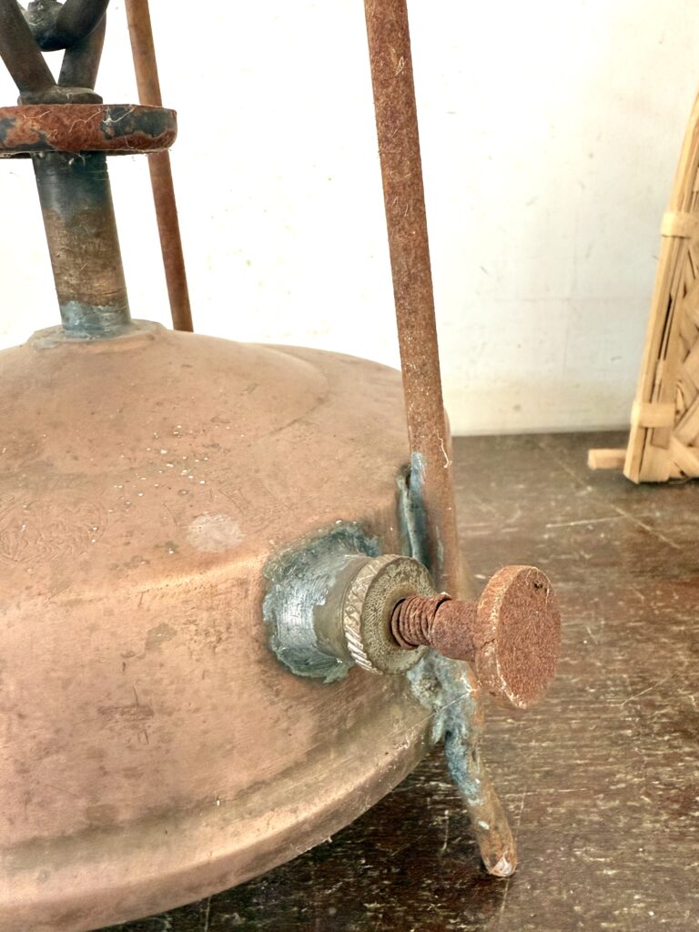 Vintage large brass metal kerosene pressure stove a household cooking appliance - Image 4