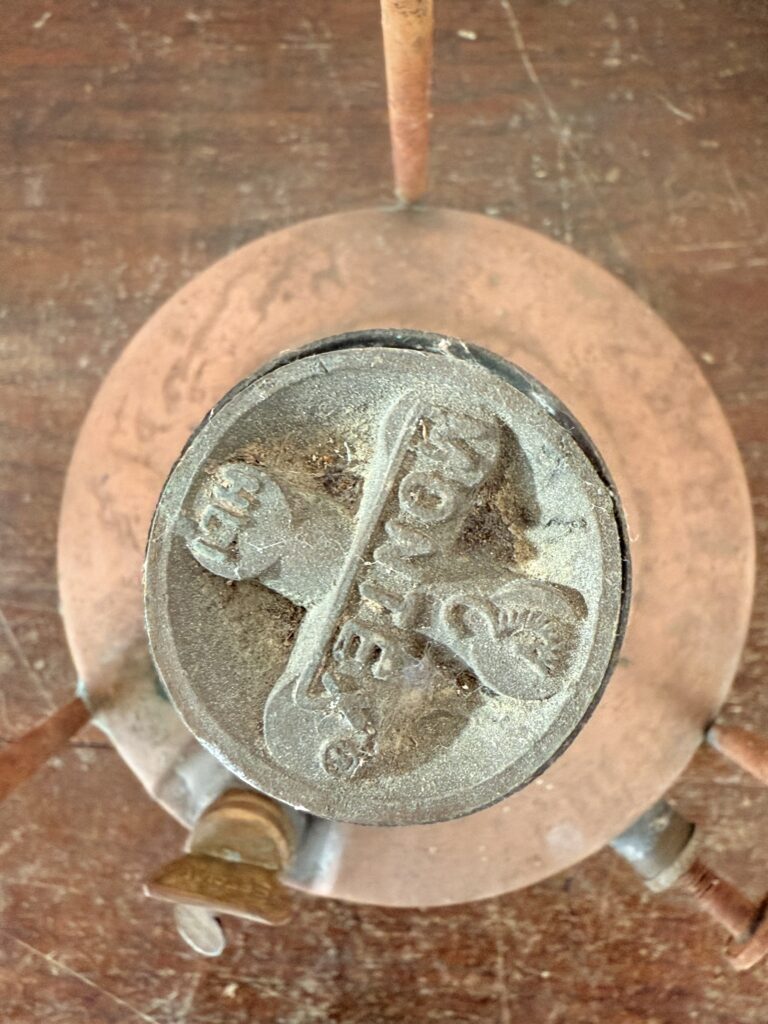 Vintage large brass metal kerosene pressure stove a household cooking appliance - Image 6