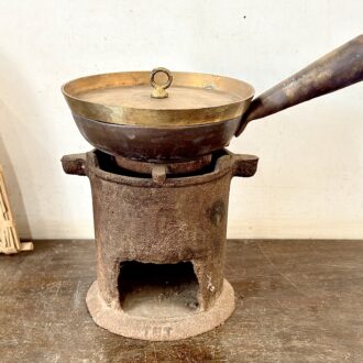 Antique brass Tart Sautese with heavy bronze lid set