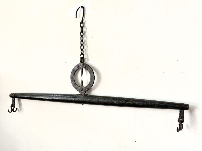 Antique 95+ years old Wood body with Cast iron fittings heavy physical balance - Image 6